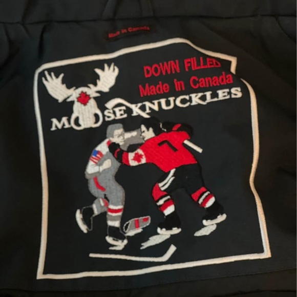 Authentic women’s Moose Knuckles 3Q winter jacket parka - Picture 9 of 11